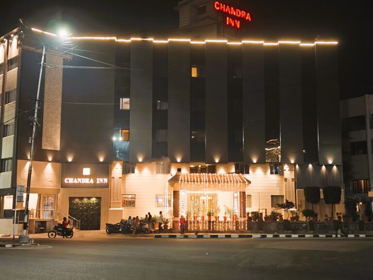 Luxury city center hotel for stay, weddings & meetings